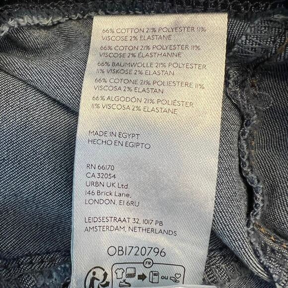 We the Free Dark Wash High Rise Pull On Flare Crop Stretch Jeans Size M - Picture 7 of 8